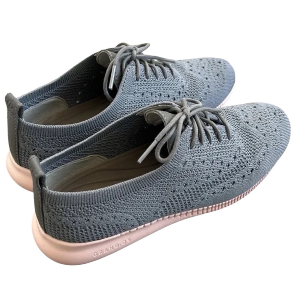 Cole Haan Women’s 7.5B Gray Lace Up Zerogrand wingtip Light pink soles Sneakers